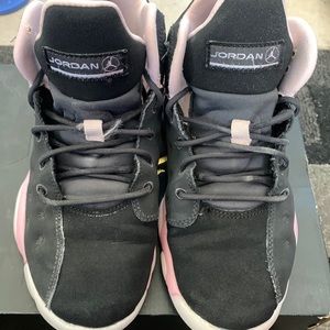 2018
Jordan Jumpman Team 2 GS 'Black Pink Foam'